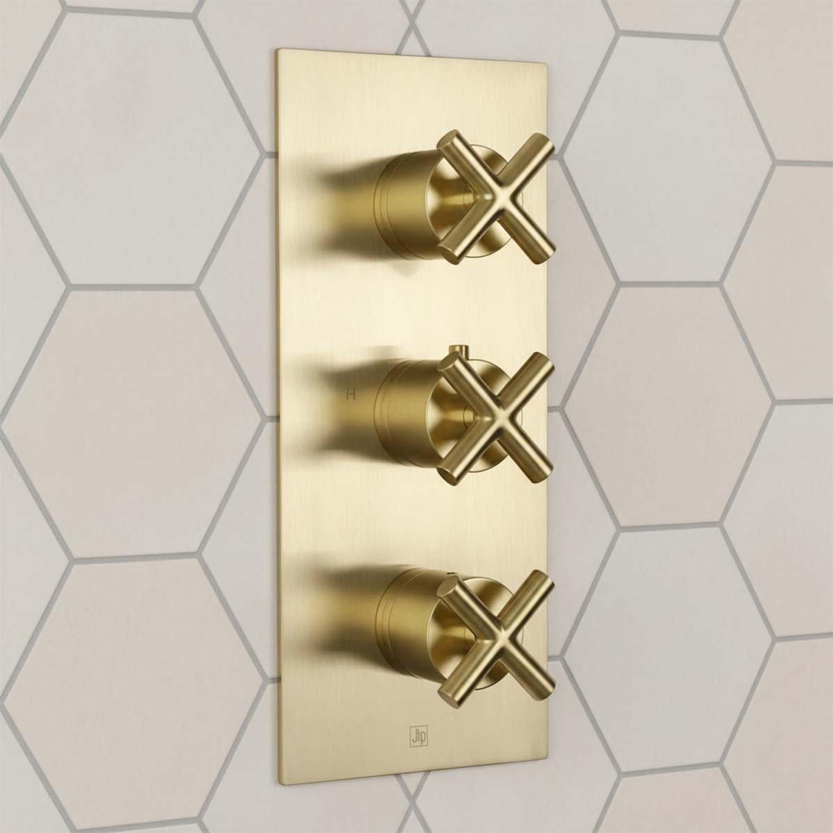 2 Outlets Concealed thermostatic shower valve brushed brass