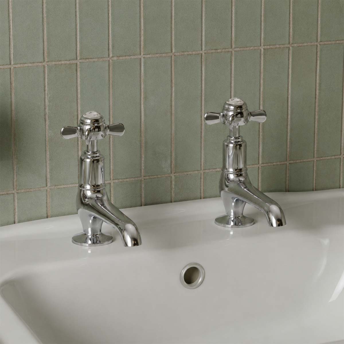 Crooshead basin pillar taps - chrome