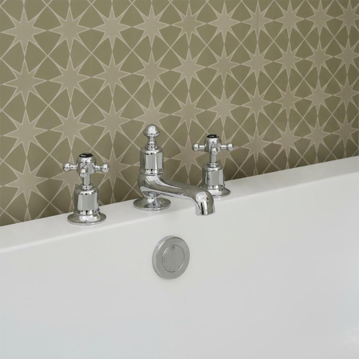 Polished chrome 3-hole bath mixer tap