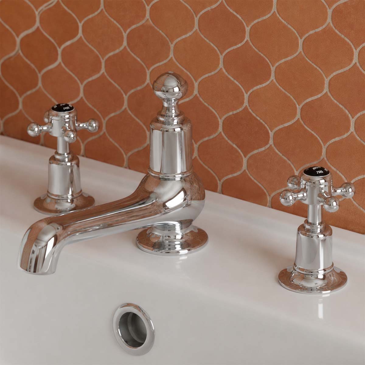 Traditional chrome long nose bathroom sink tap three hols