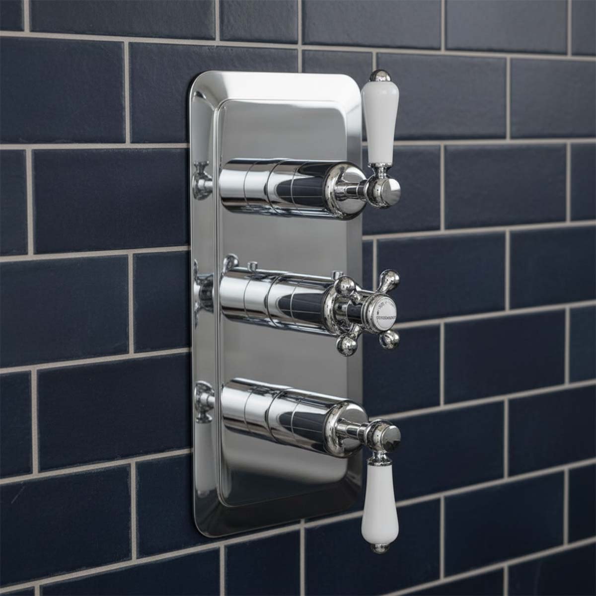 Victorian-Style 3-Outlet Vertical Concealed Thermostatic Valve- Chrome