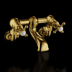 Tradional bath tap with dual crosshead handle