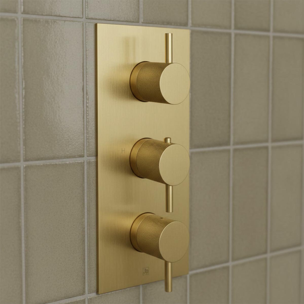 2 way concealed shower valve with knurled handles