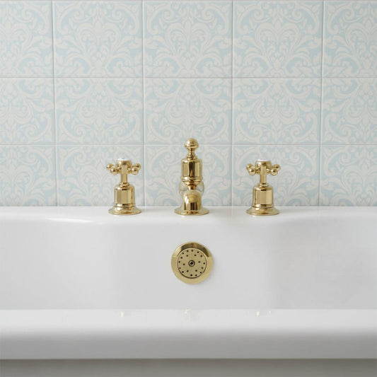 3-hole traditional deck-mounted bath tap3-hole traditional deck-mounted bath tap 1200