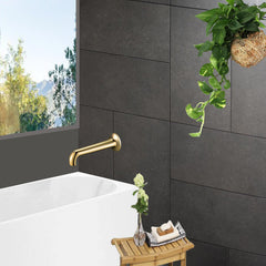 Long spout bath tap - Gold