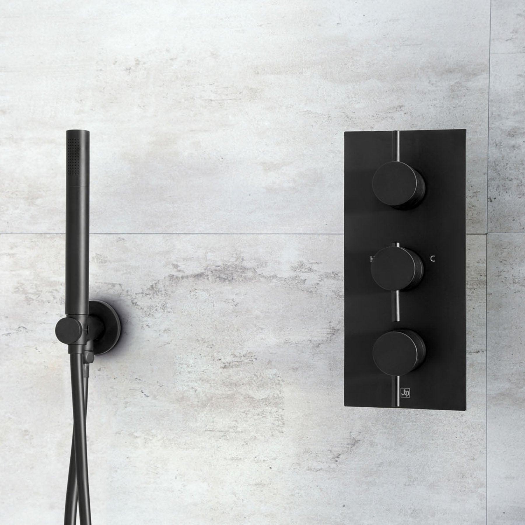 Black Thermostatic Shower valve