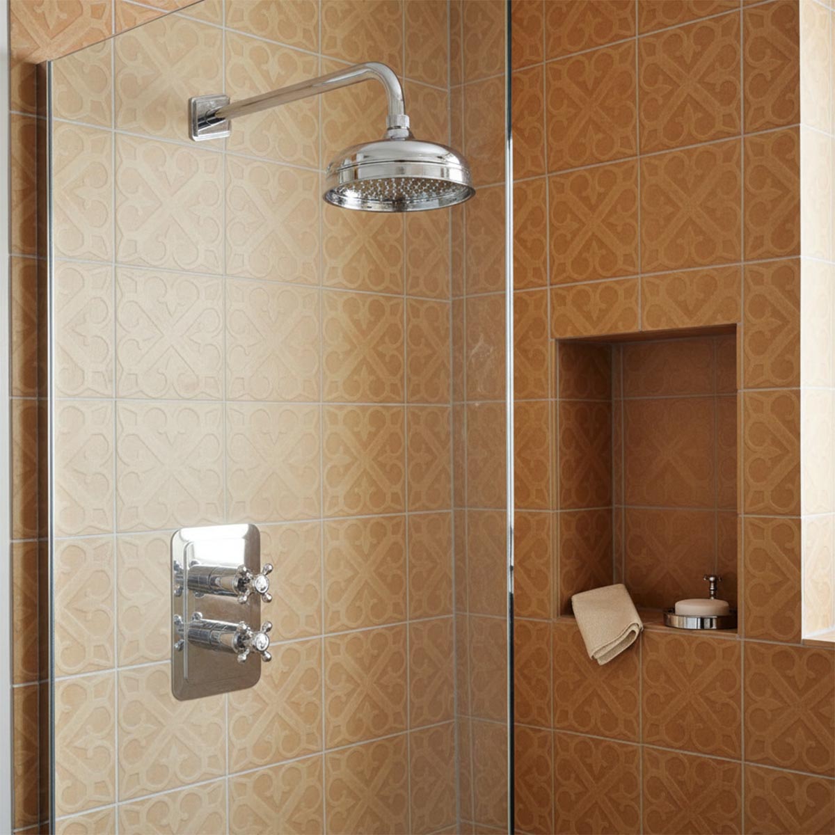 Traditional Shower Head 125mm With Wall Mounted Shower Arm 400mm - Chrome