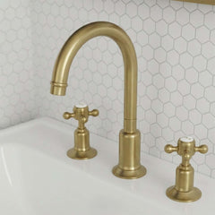 Traditional brass 3-hole deck-mounted basin tap
