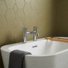 chrome deck mounted bath tap 