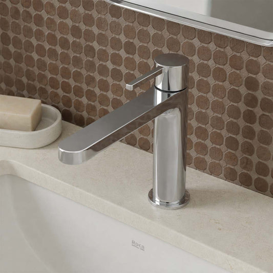 deck mounted  modern single-handle bathroom tap with a polished chrome finish 1200