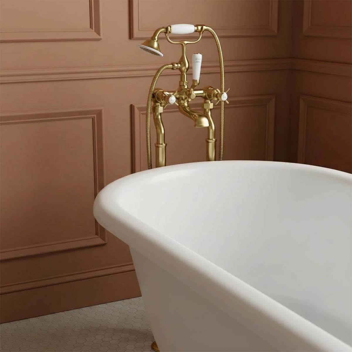 freestanding basth tap polished gold 