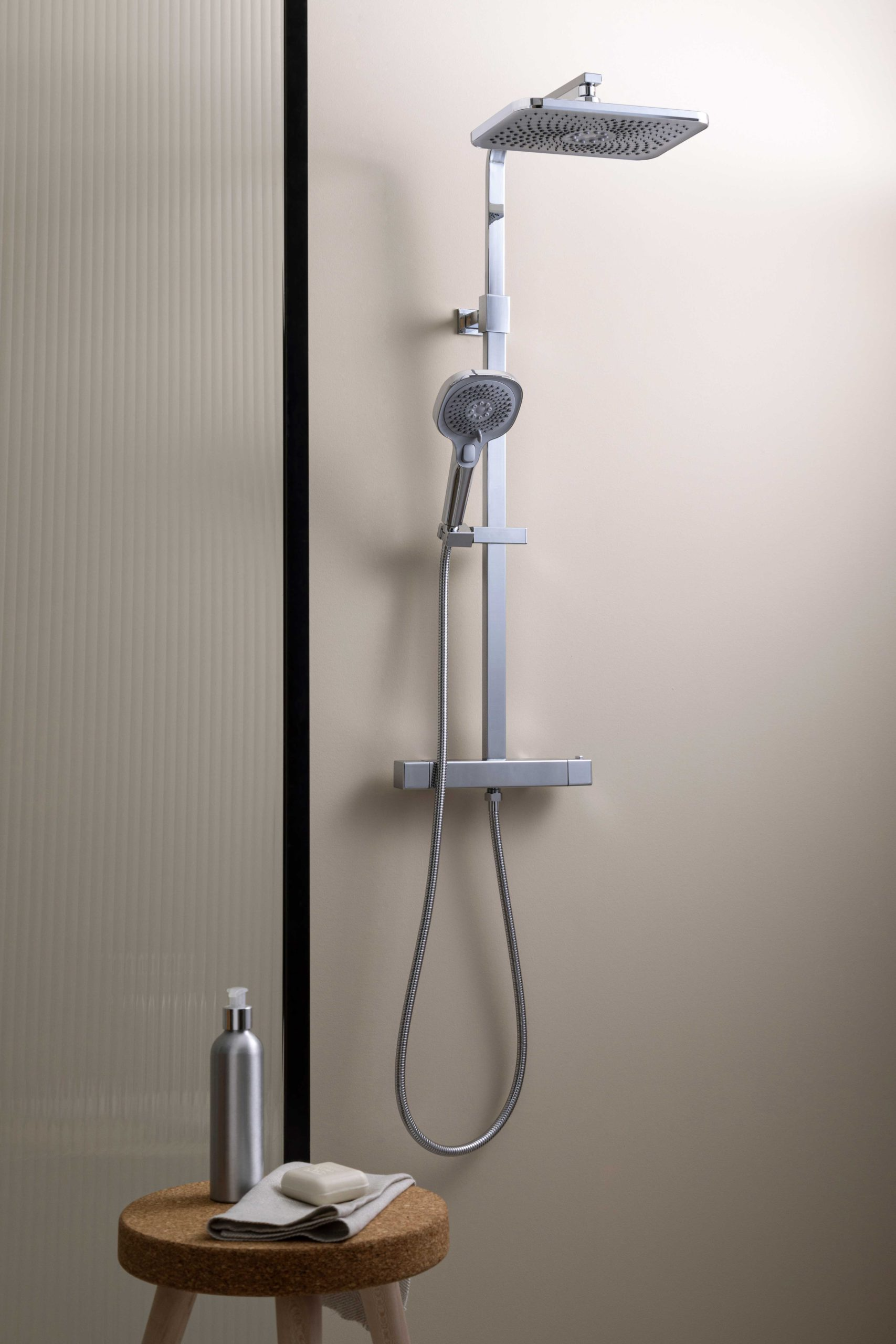 thermostatic_bar_valve_with_2_outlets_multifunctional_shower_handle_chrome